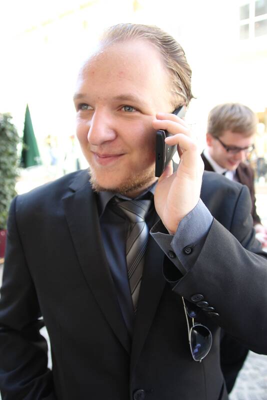 ...denn der Privatjet ist schon startfertig.
