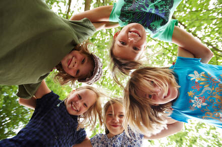 Kind-Kinder-Kindergarten-Kinderkrippe-Elementarpädagogik-2.jpg